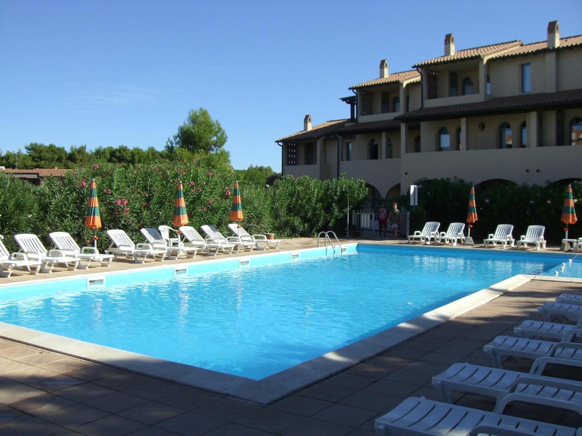 Residenza Dei Cavalleggeri San Vincenzo Eksteriør bilde