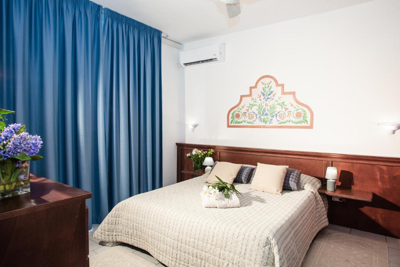 Residenza Dei Cavalleggeri San Vincenzo Eksteriør bilde