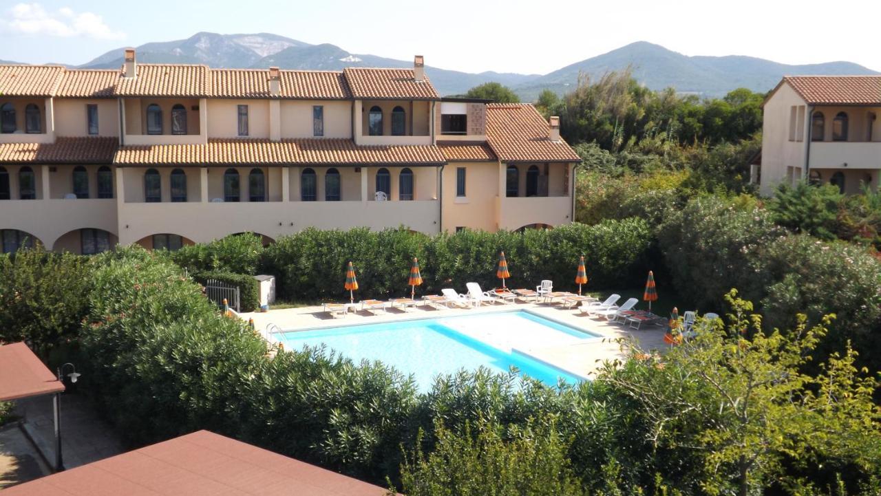 Residenza Dei Cavalleggeri San Vincenzo Eksteriør bilde